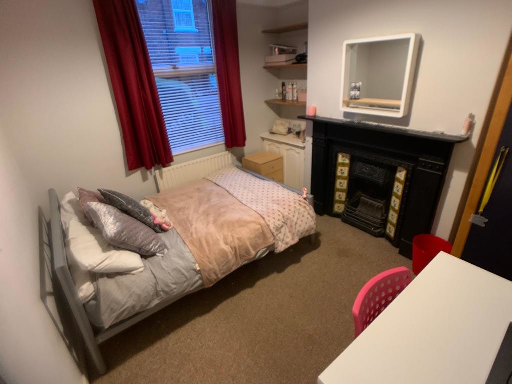 Image of Queen Victoria Street, South Bank